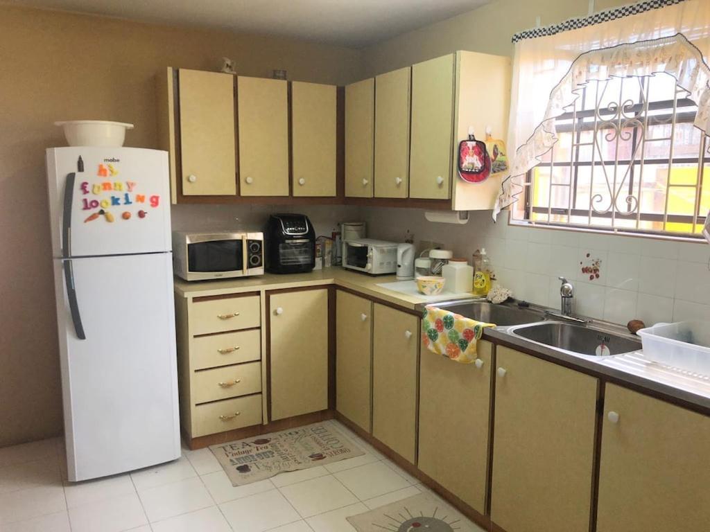 Donamae 2 Story Barbados House Vila Bridgetown Exterior foto